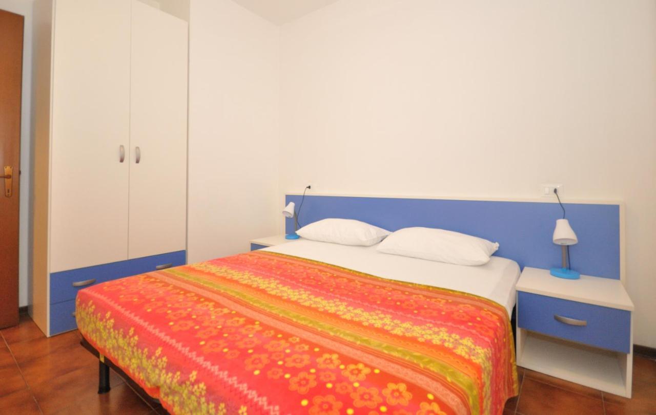 Condominio Tiziano B Бибионе Екстериор снимка